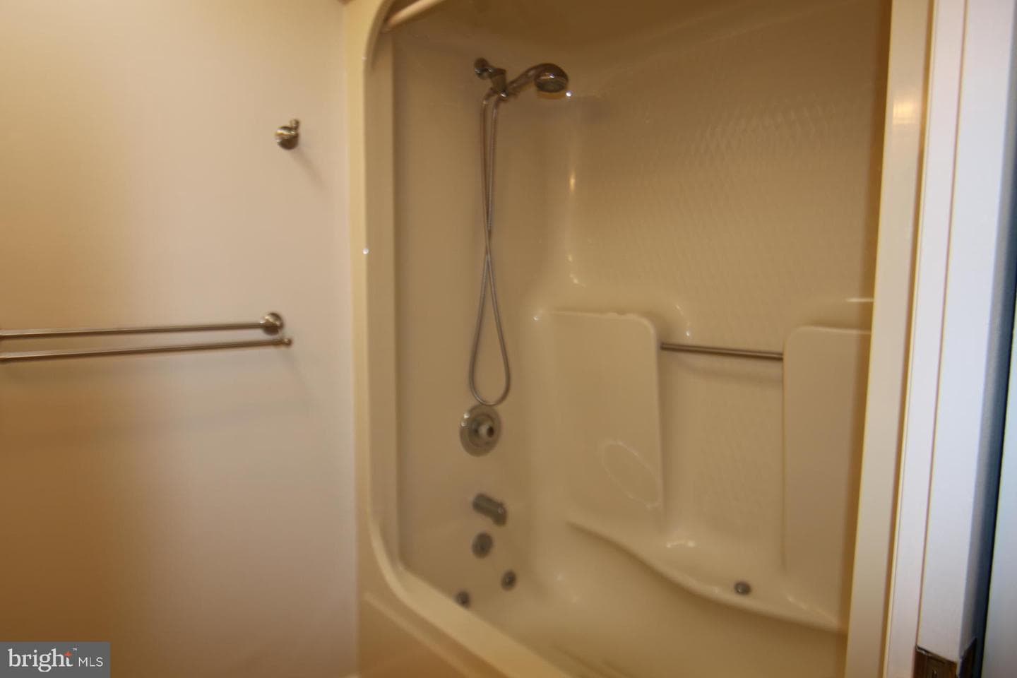 2139 Sycamore Drive photo 38