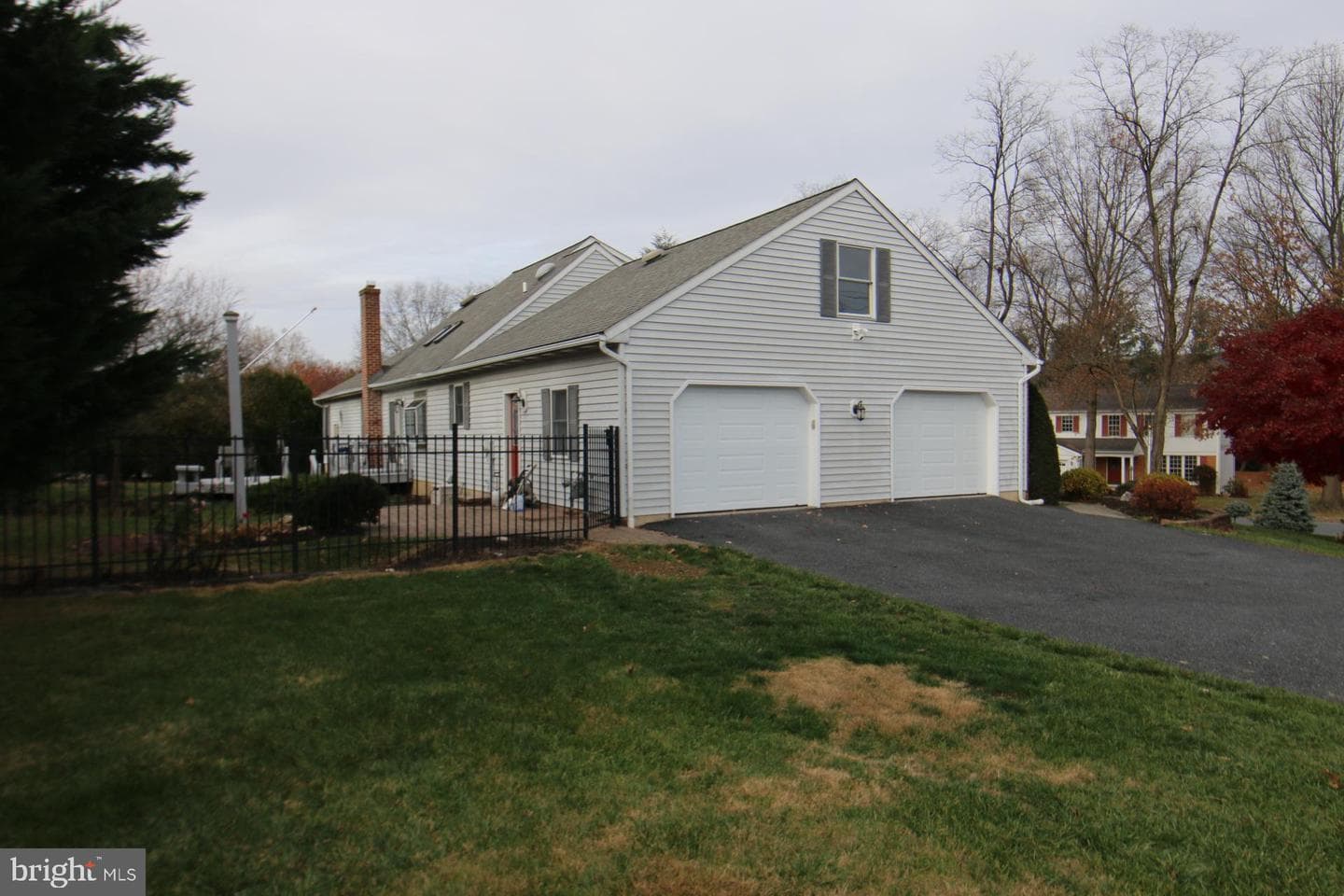 2139 Sycamore Drive photo 4