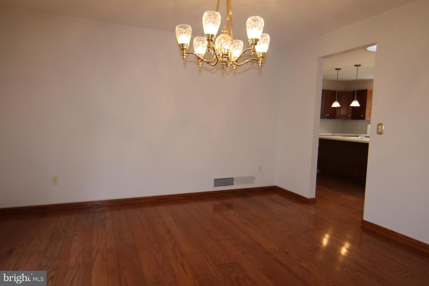 2139 Sycamore Drive photo 41