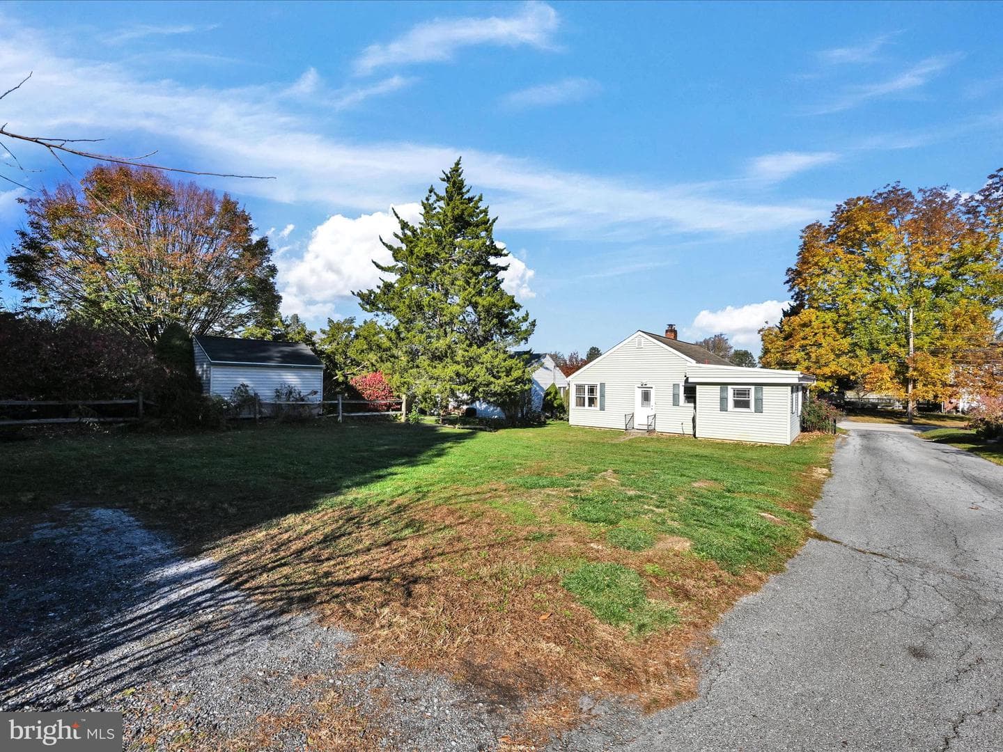 1246 E Derry Road photo 24