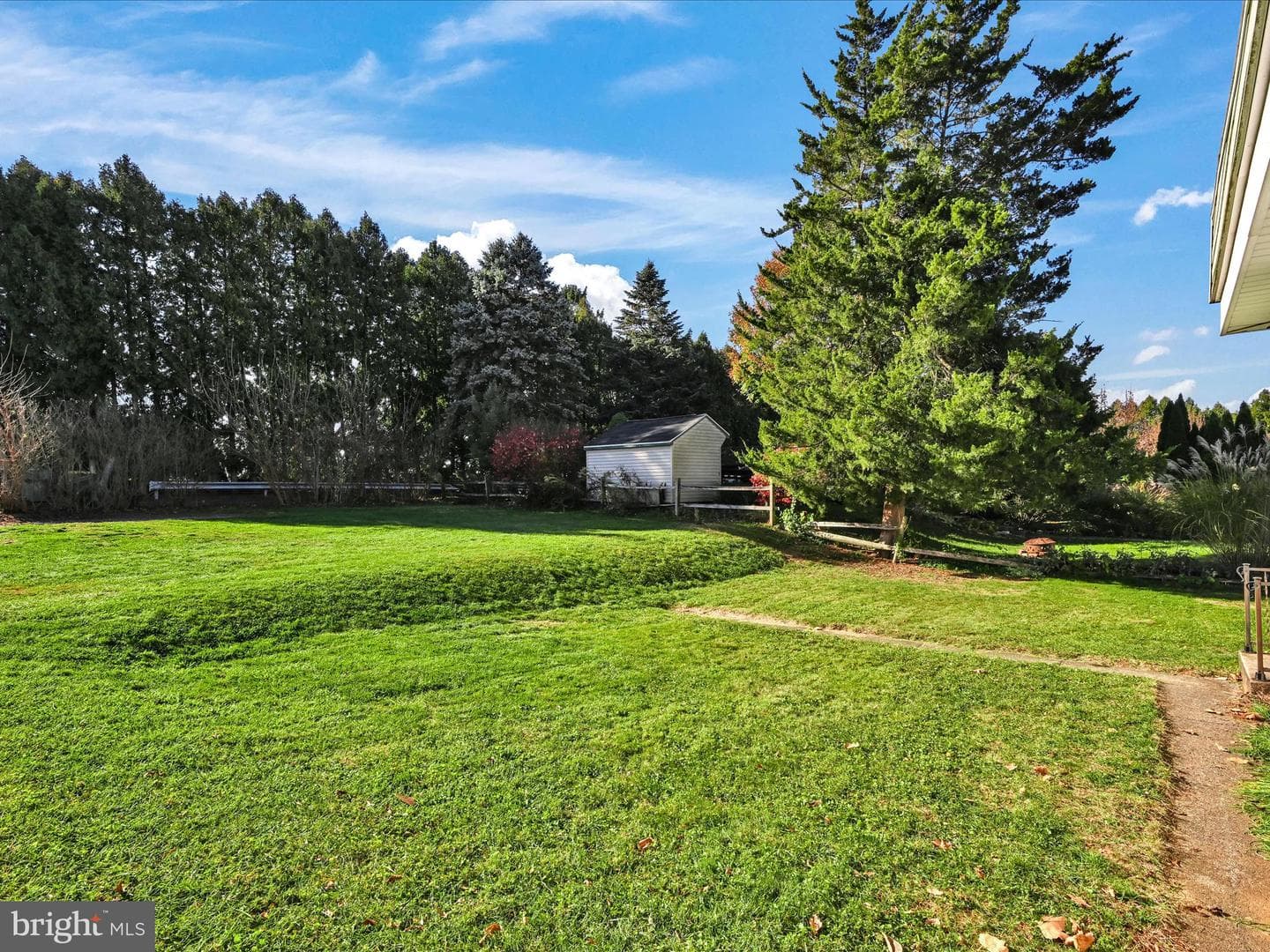 1246 E Derry Road photo 27