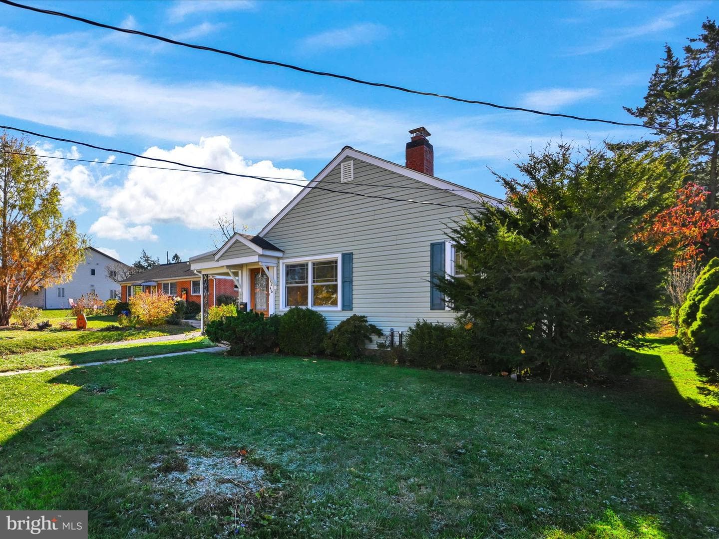 1246 E Derry Road photo 3