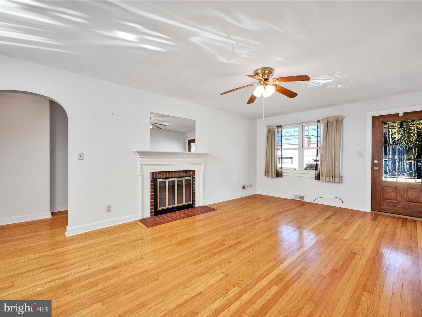1246 E Derry Road photo 6