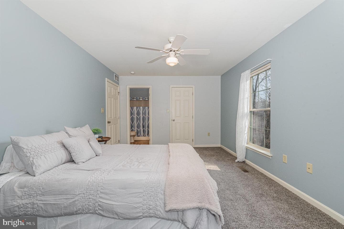 512 Woodthrush Court photo 15