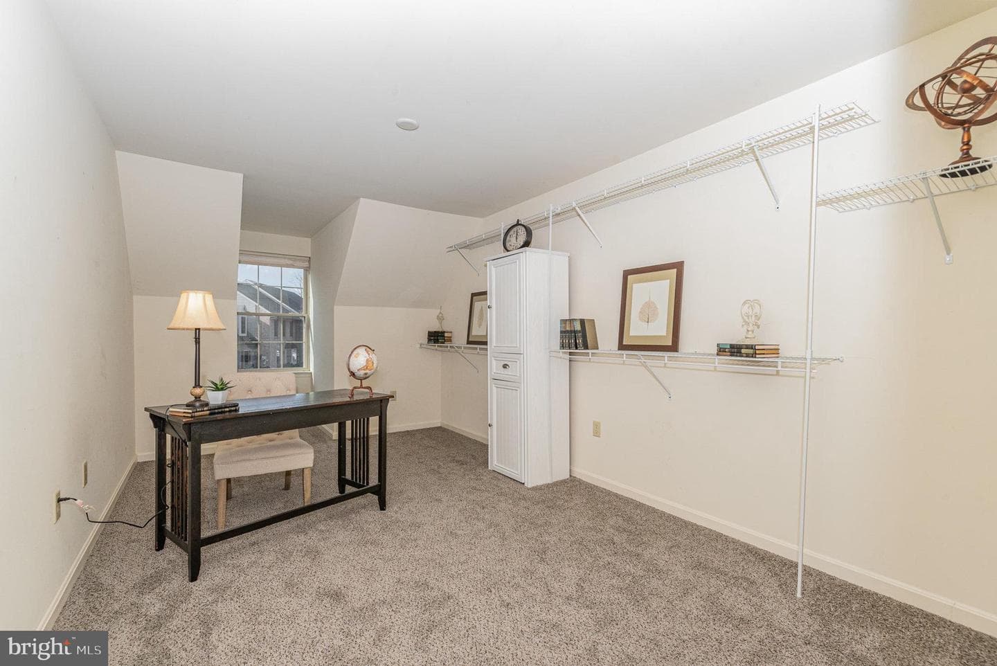 512 Woodthrush Court photo 17
