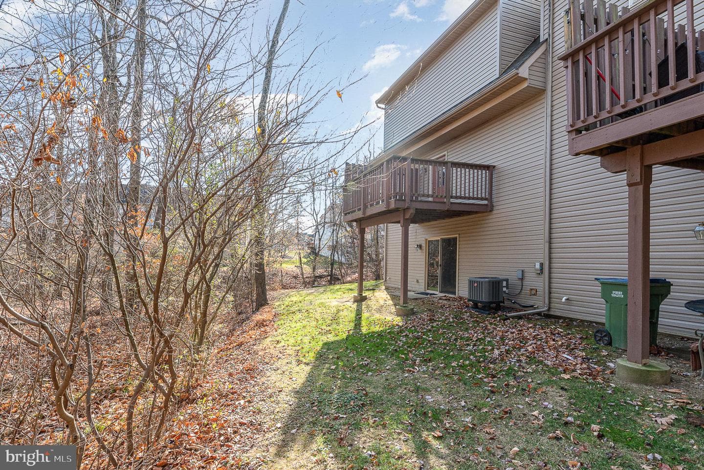 512 Woodthrush Court photo 23