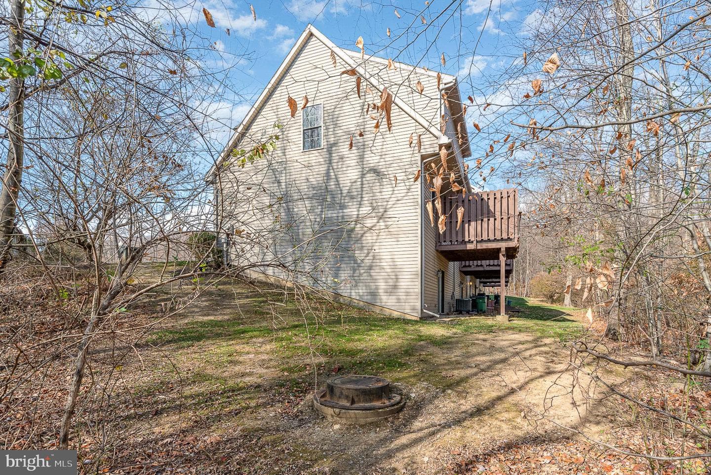 512 Woodthrush Court photo 24