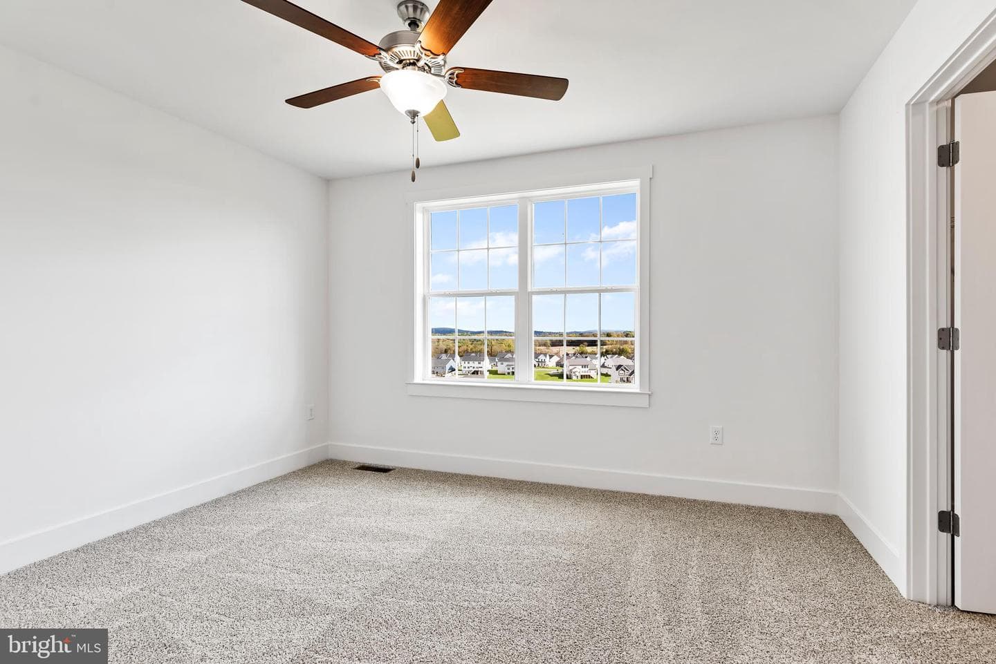 4487 Continental Drive photo 37