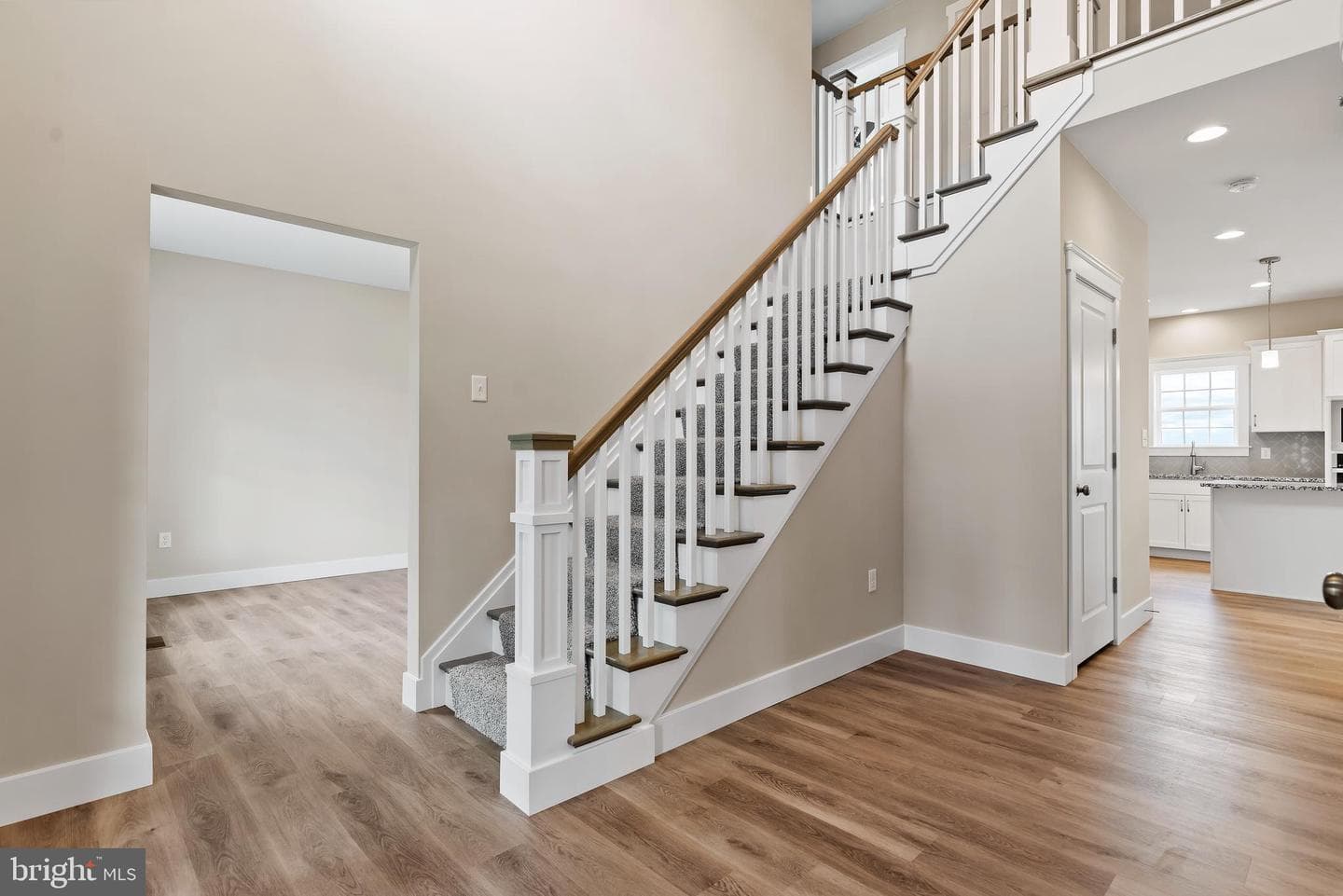4487 Continental Drive photo 4
