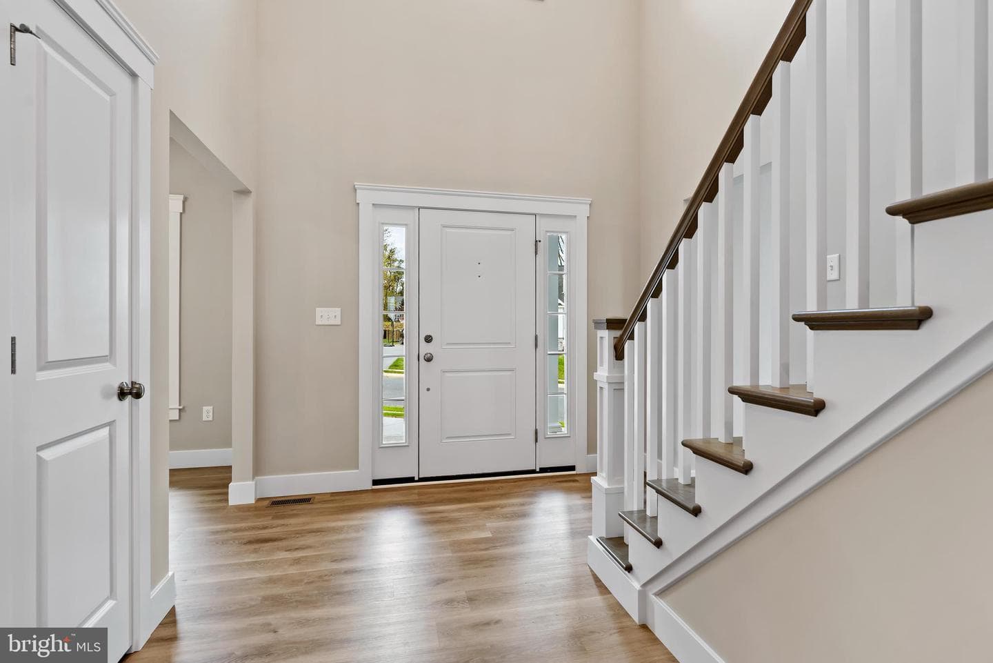 4487 Continental Drive photo 5