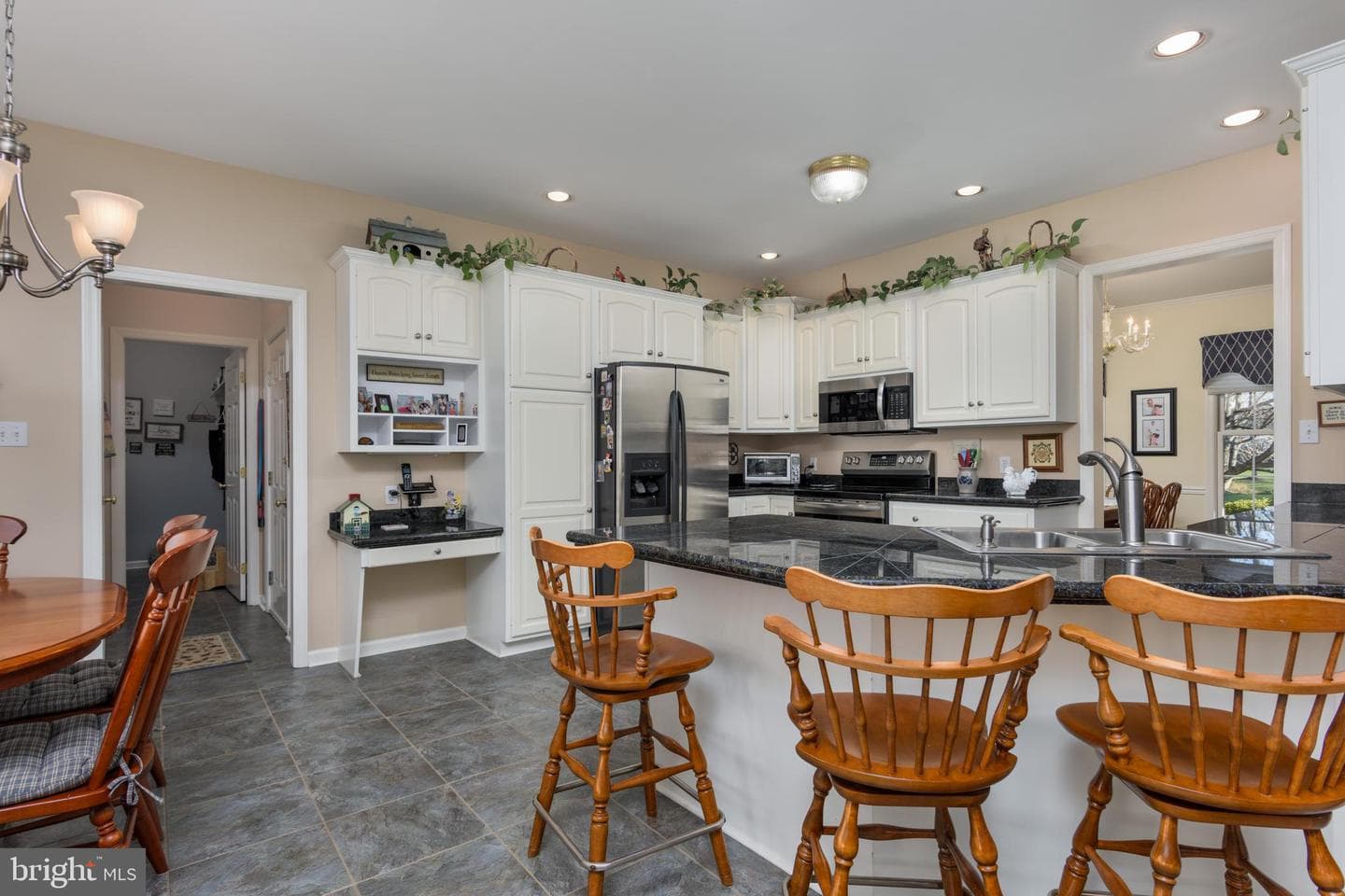 7604 Aynlee Way photo 10