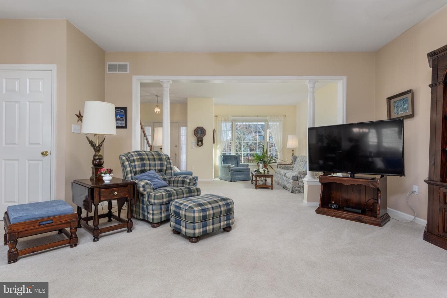 7604 Aynlee Way photo 9