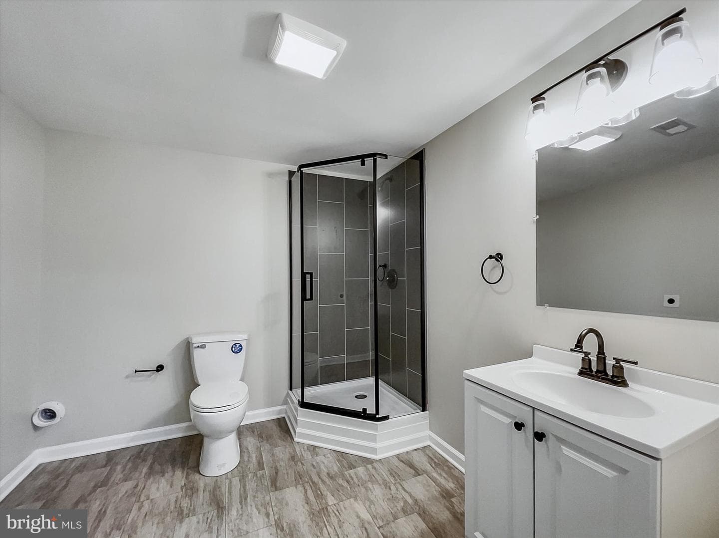 5915 Shope Place photo 22