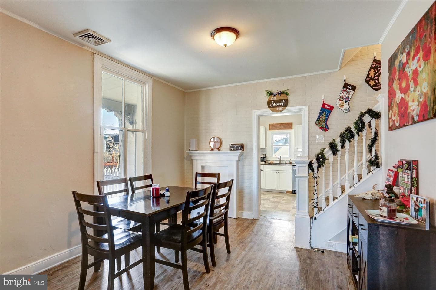 221 W Main Street photo 6
