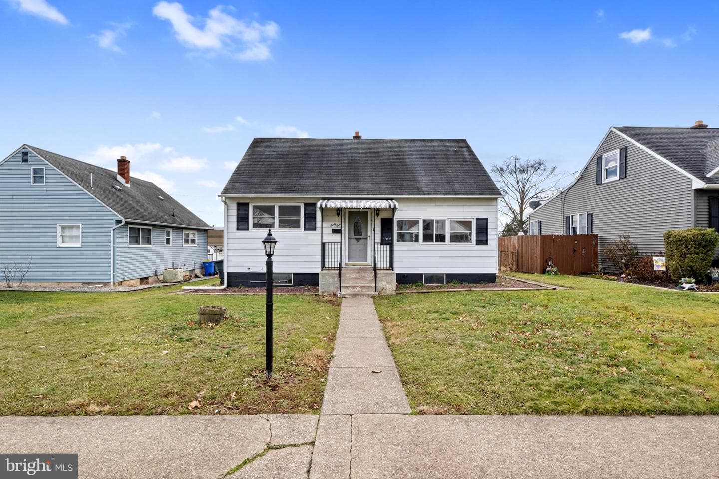 34 Oak Hill Drive photo 1