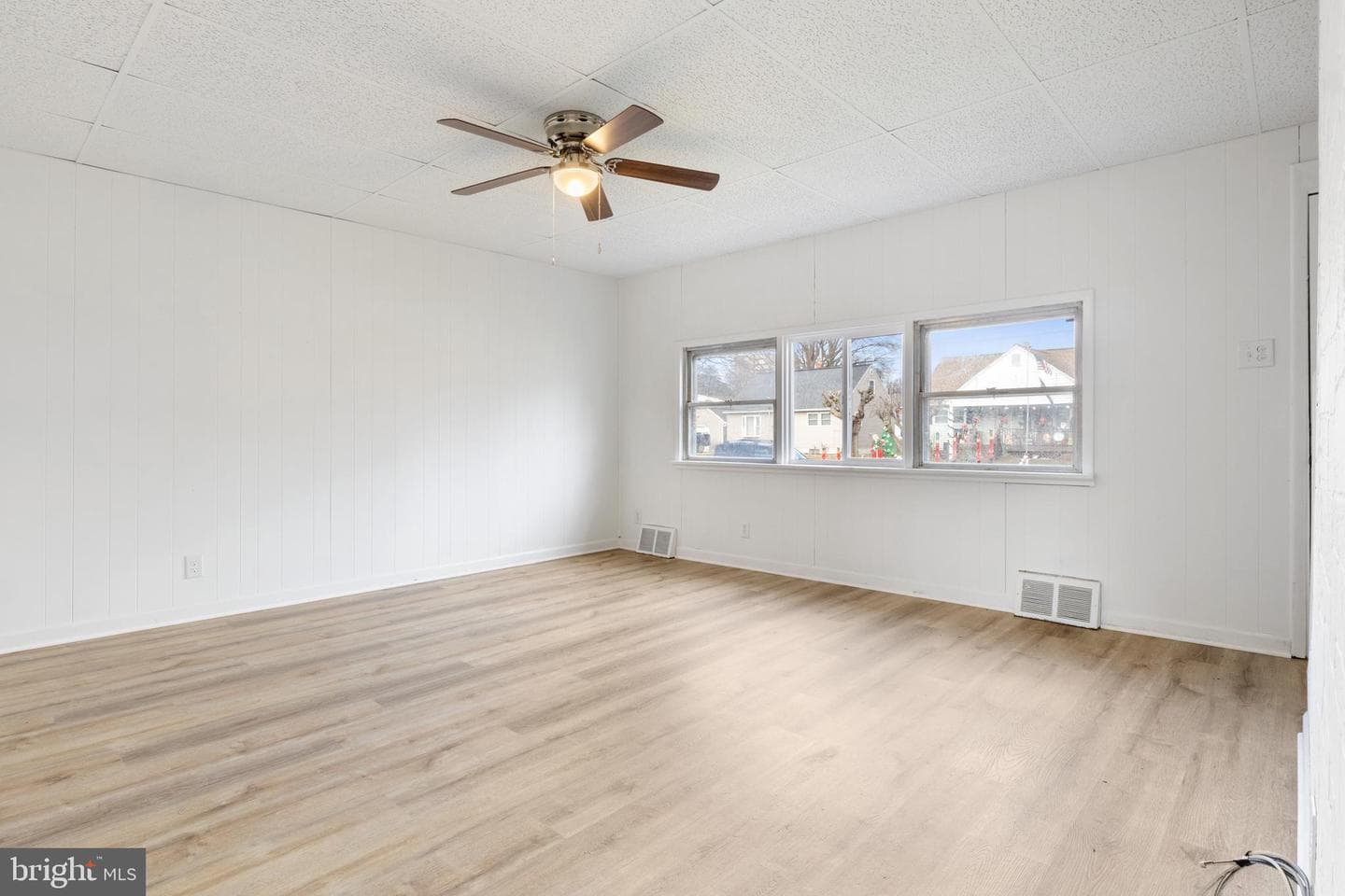 34 Oak Hill Drive photo 6