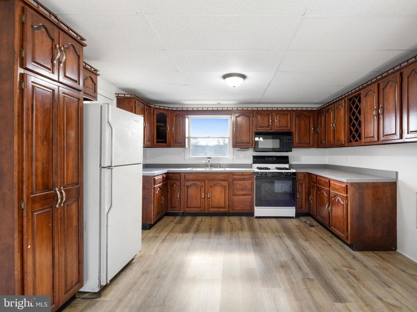 34 Oak Hill Drive photo 8