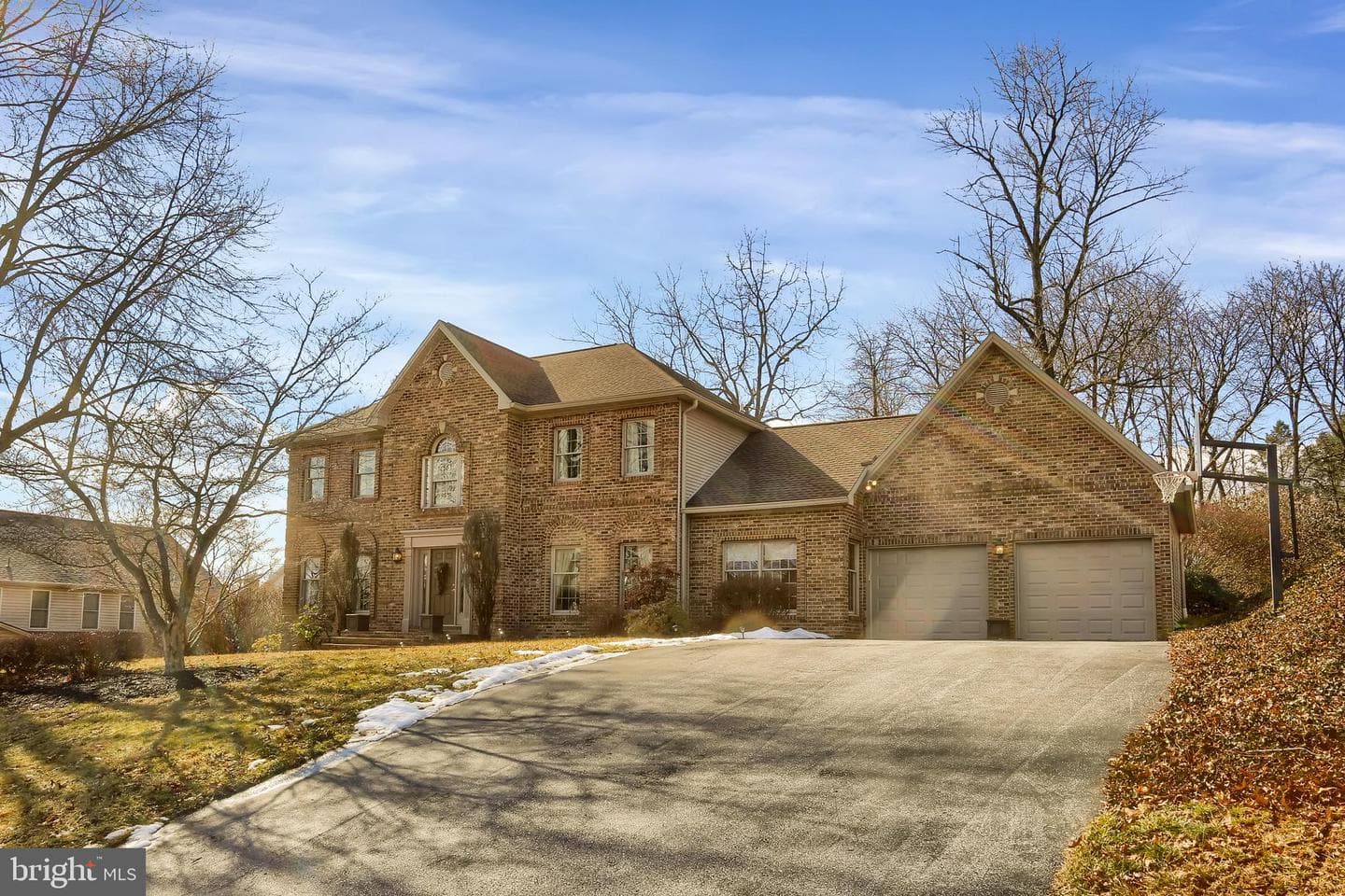 4439 Augusta Drive photo 2