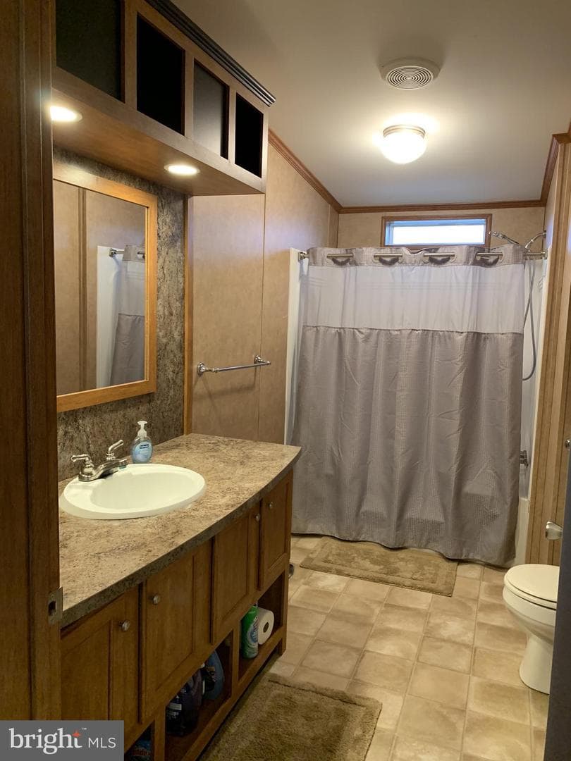 214 Houston Drive photo 25
