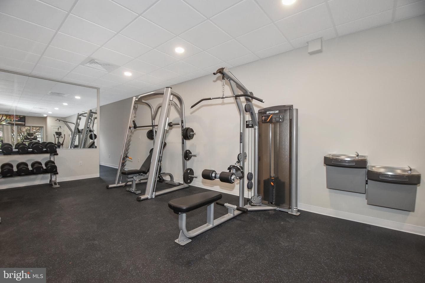 109 High Pointe Drive photo 40