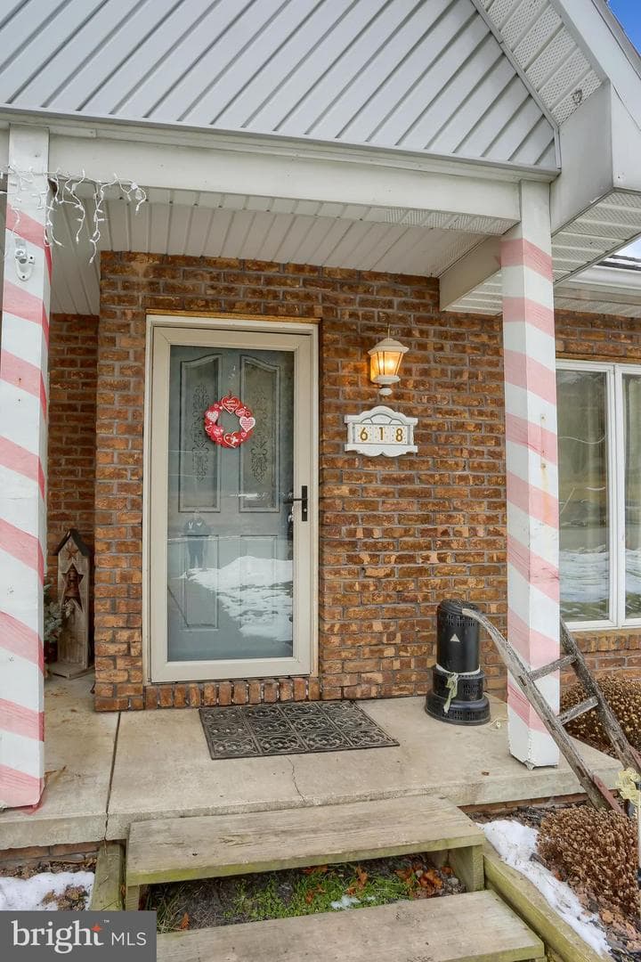 618 Julian Street photo 7