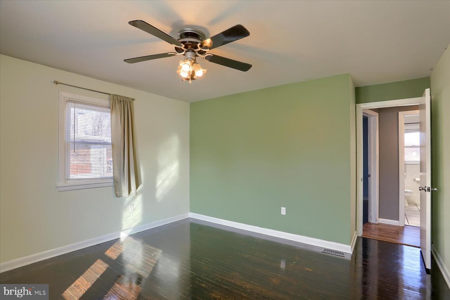 6774 Lehigh Avenue photo 12