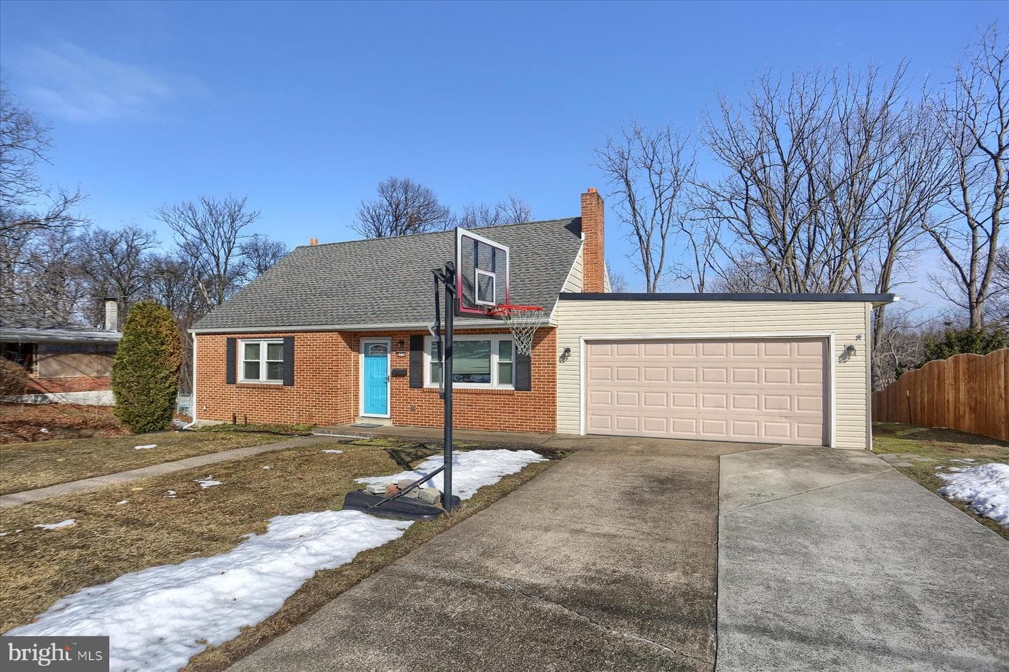 6774 Lehigh Avenue photo 2