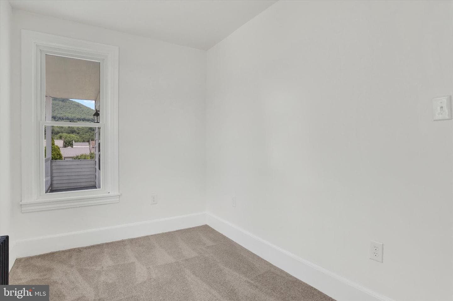 433 S 2nd Street photo 14