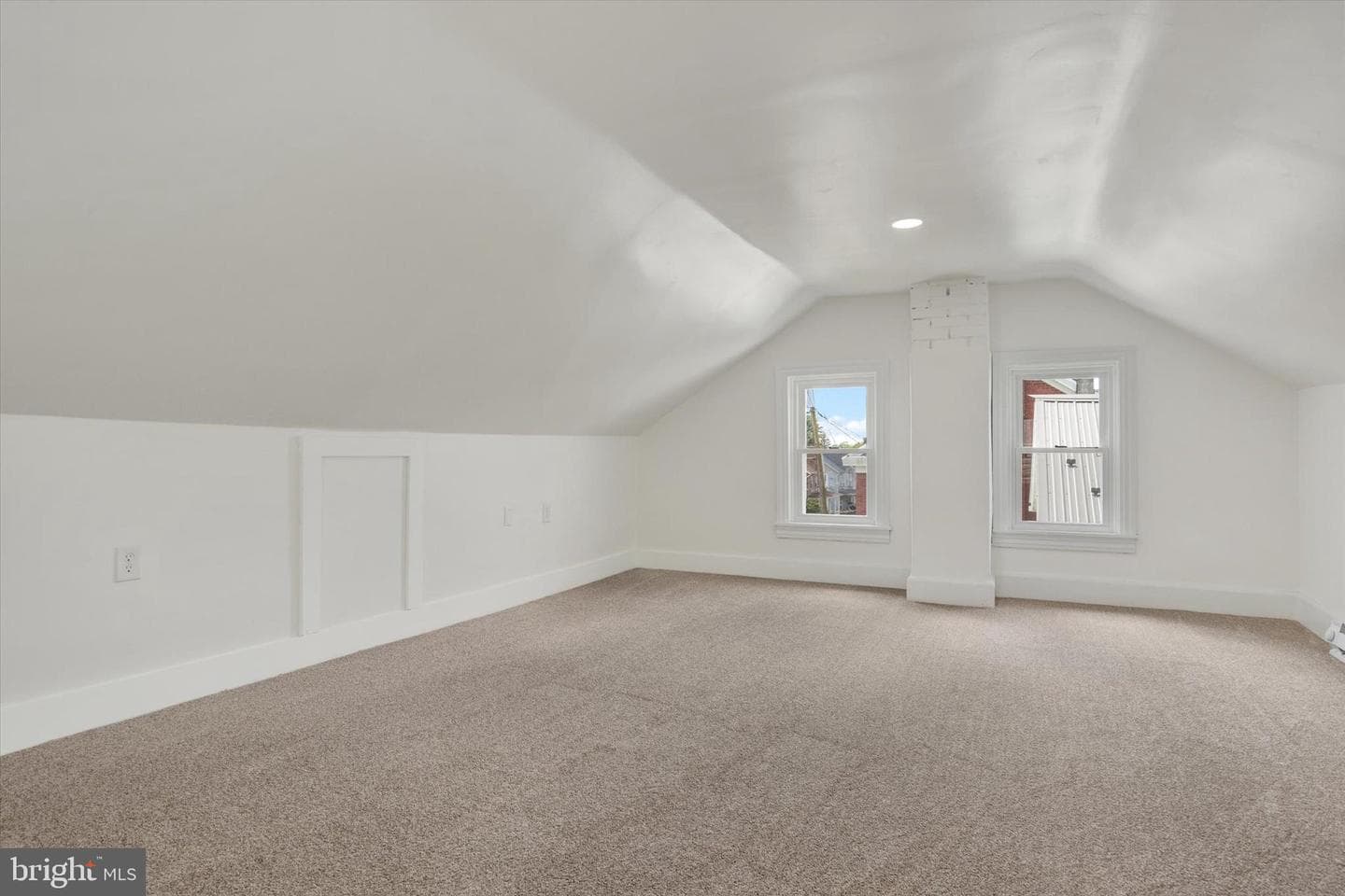 433 S 2nd Street photo 15