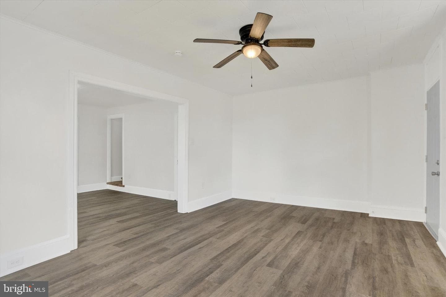 433 S 2nd Street photo 6