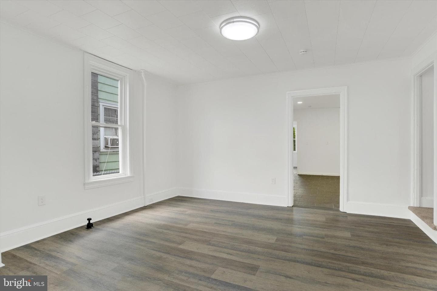 433 S 2nd Street photo 7