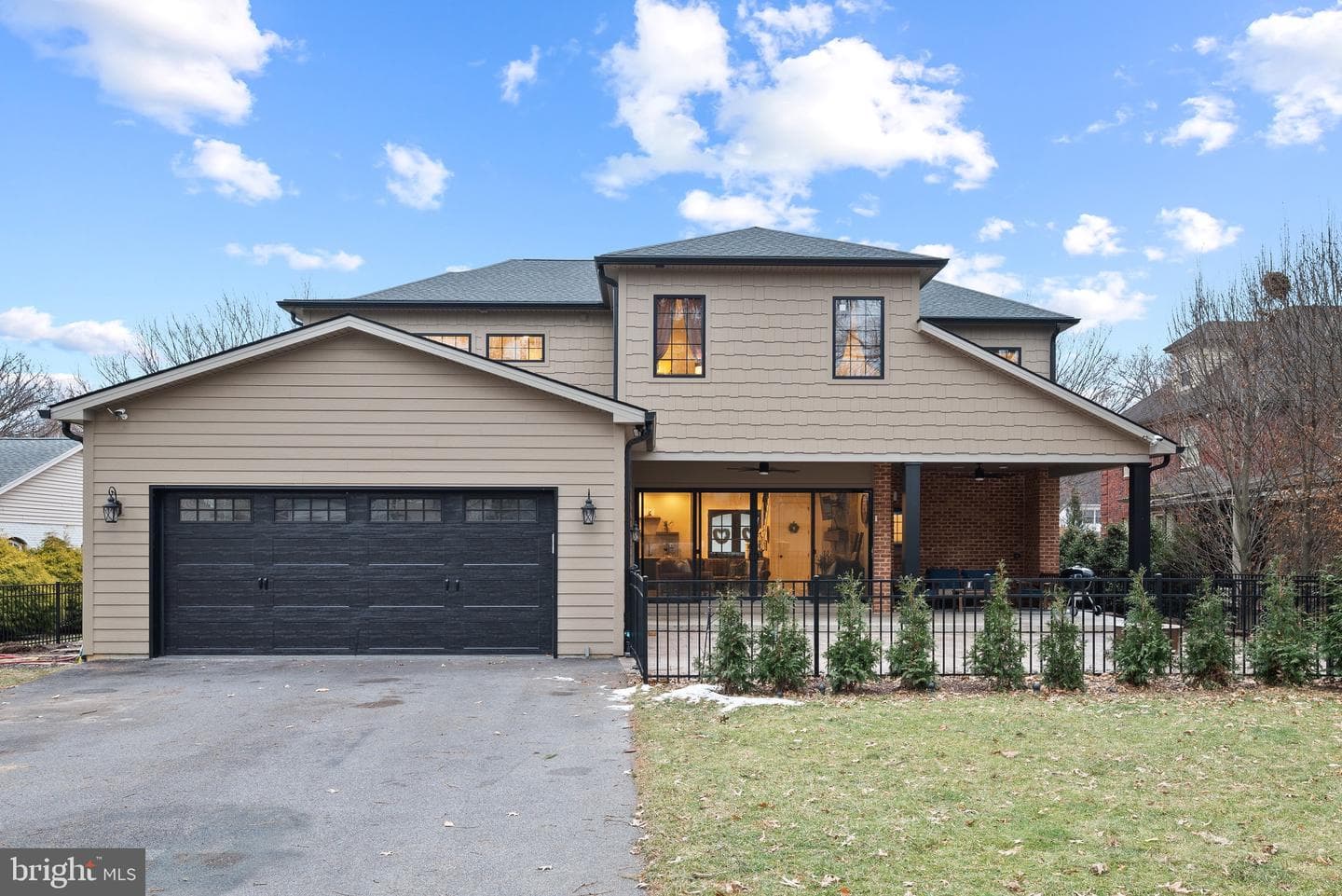 321 Elm Avenue photo 40