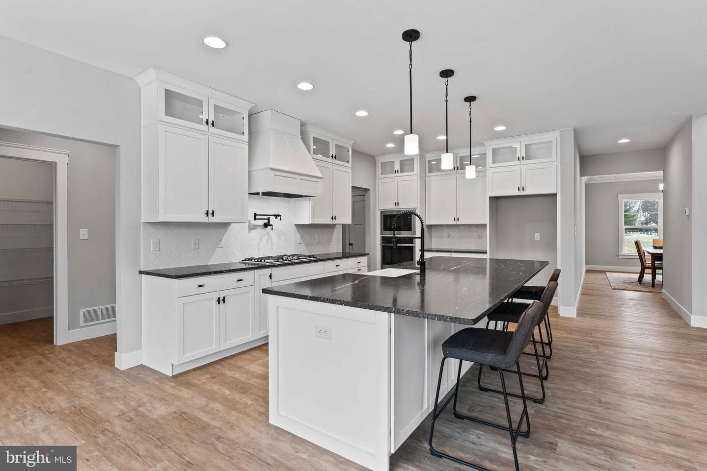 5330 Wilshire Road photo 11