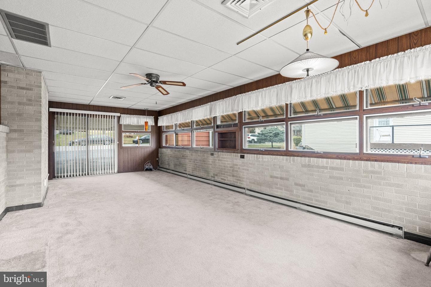 5343 Windsor Road photo 5