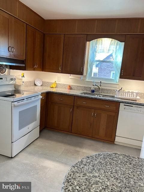 4507 North Road photo 5