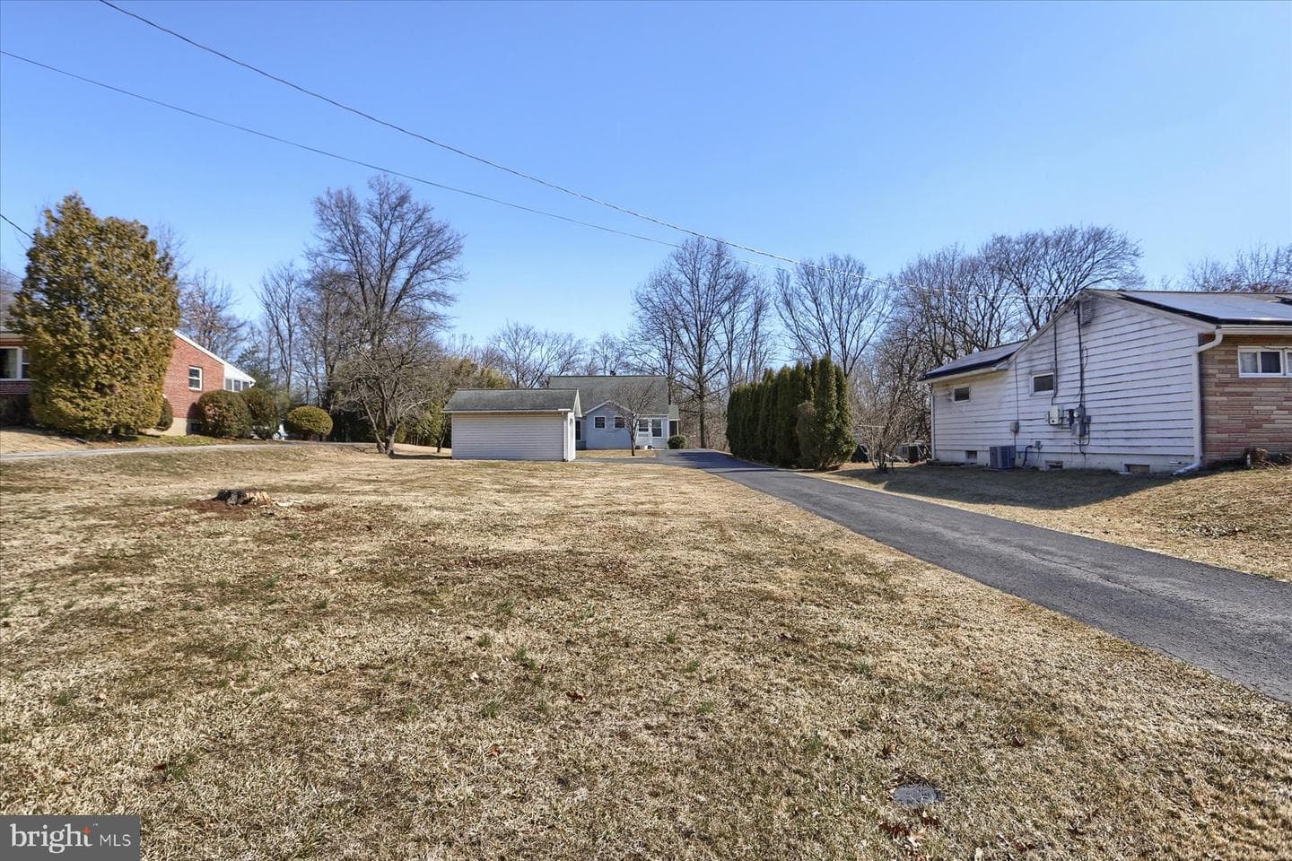 3837 N Progress Avenue photo 40