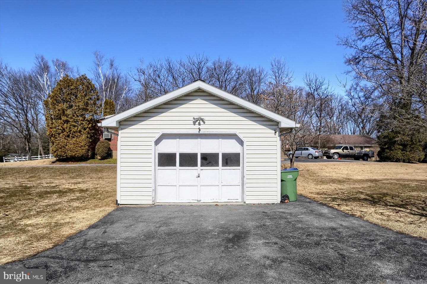 3837 N Progress Avenue photo 41