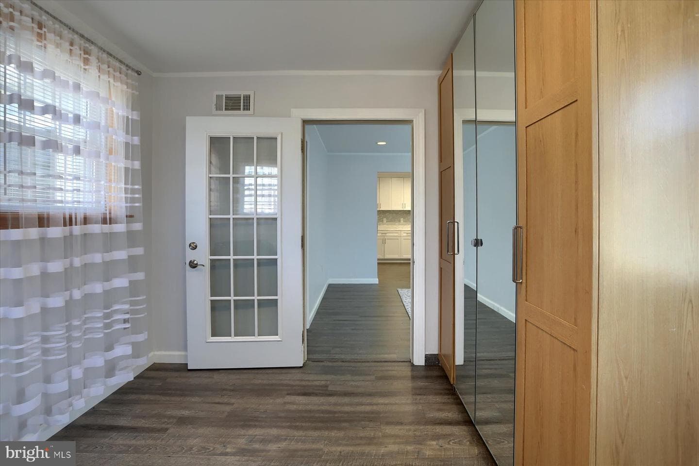 3837 N Progress Avenue photo 6