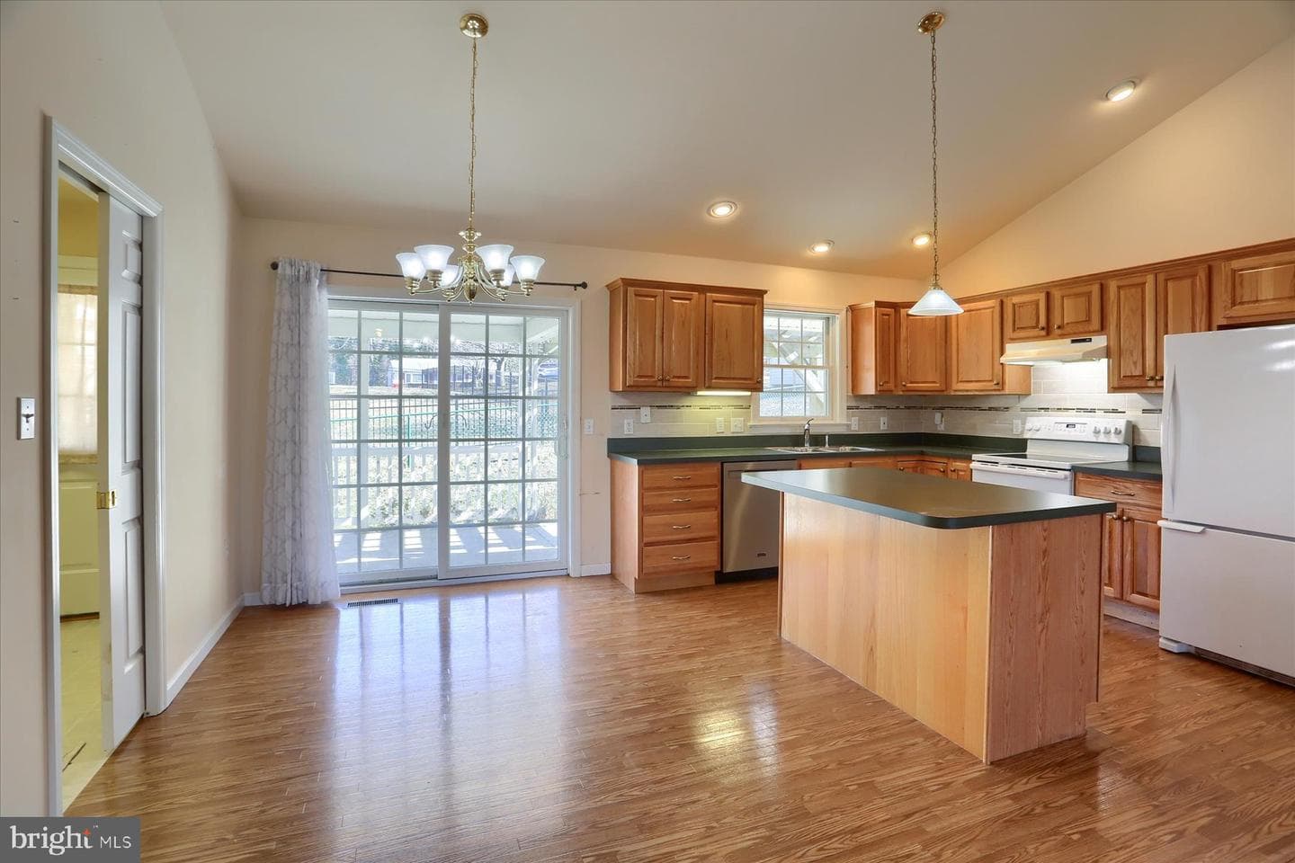 937 Debra Drive photo 10