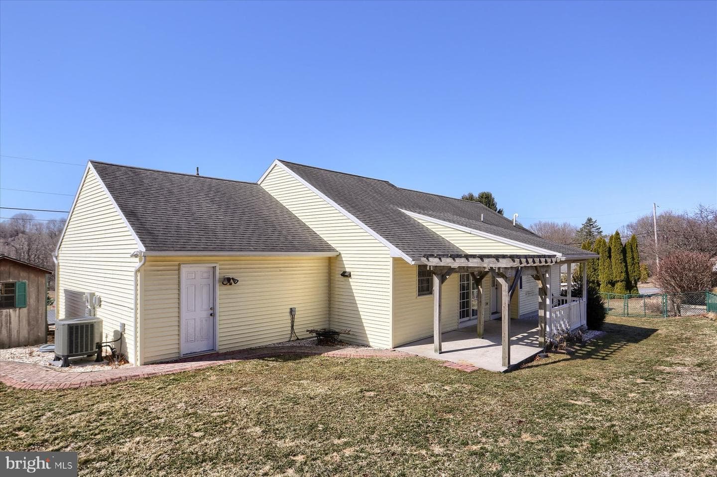 937 Debra Drive photo 2