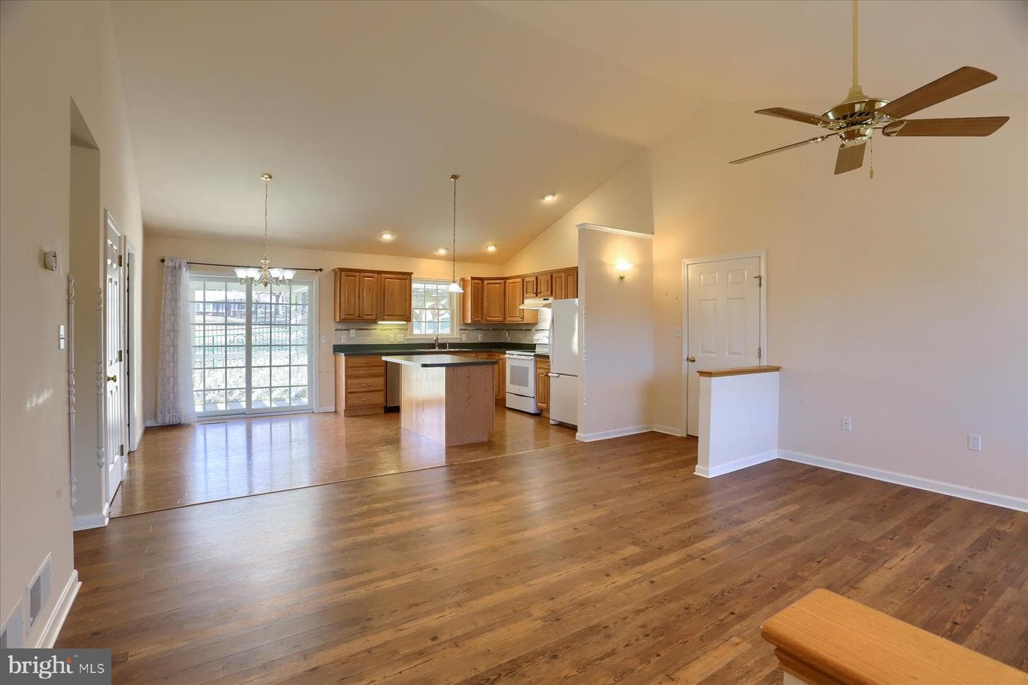 937 Debra Drive photo 6