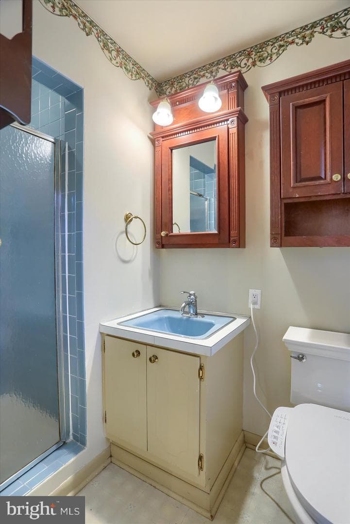 263 Evelina Road photo 32