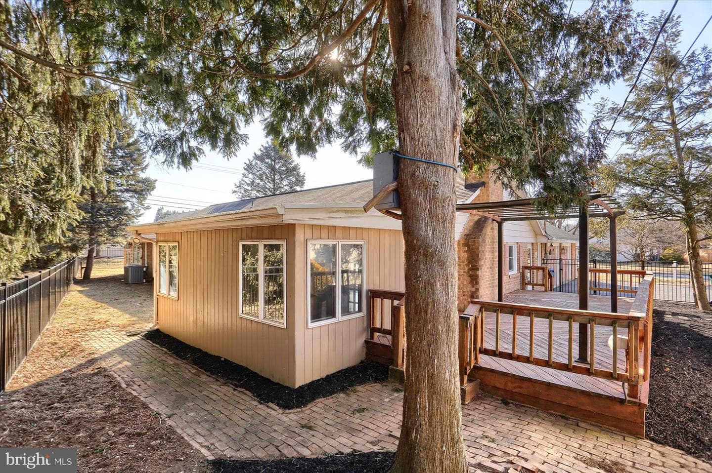 263 Evelina Road photo 39