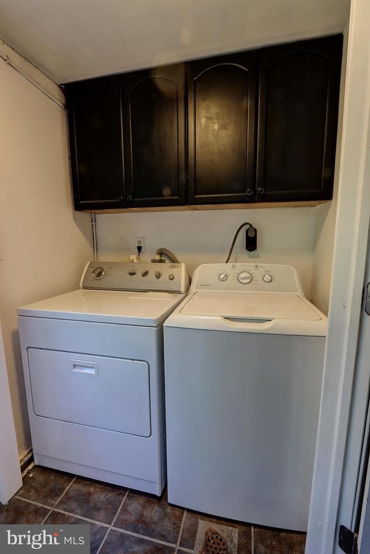 923 Colonial Road photo 16