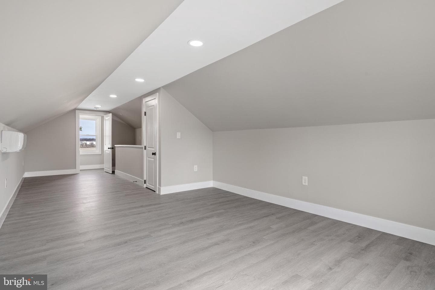 1429 E Derry Road photo 22