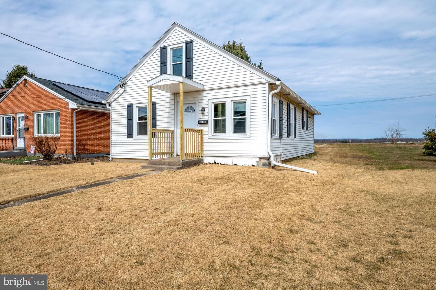 1429 E Derry Road photo 3