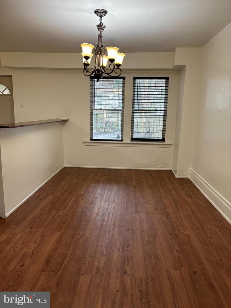 2045 Zarker Street photo 5
