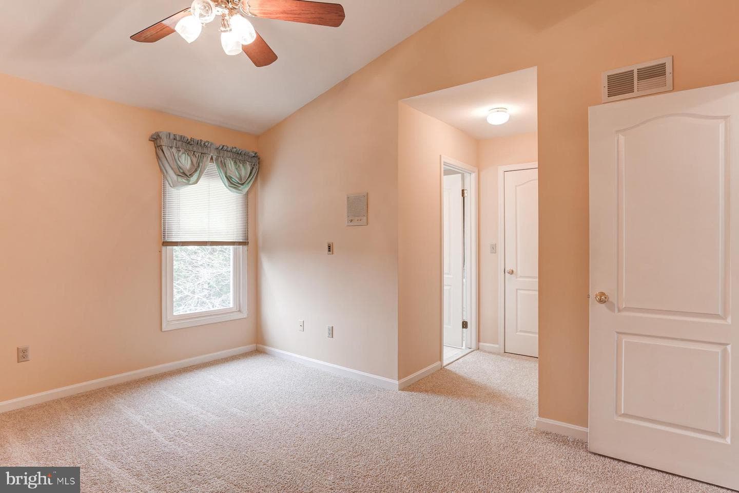 5702 Arklow Drive photo 18