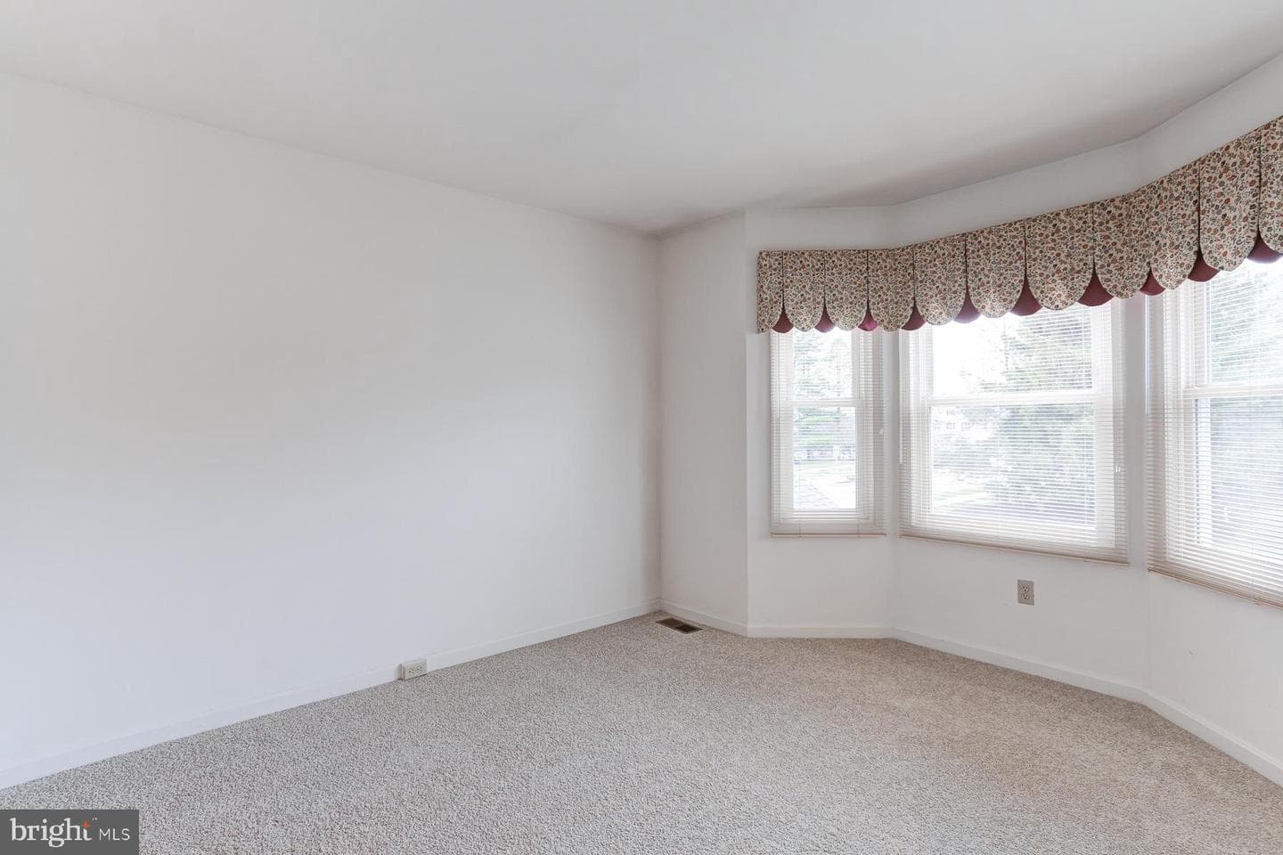 5702 Arklow Drive photo 22