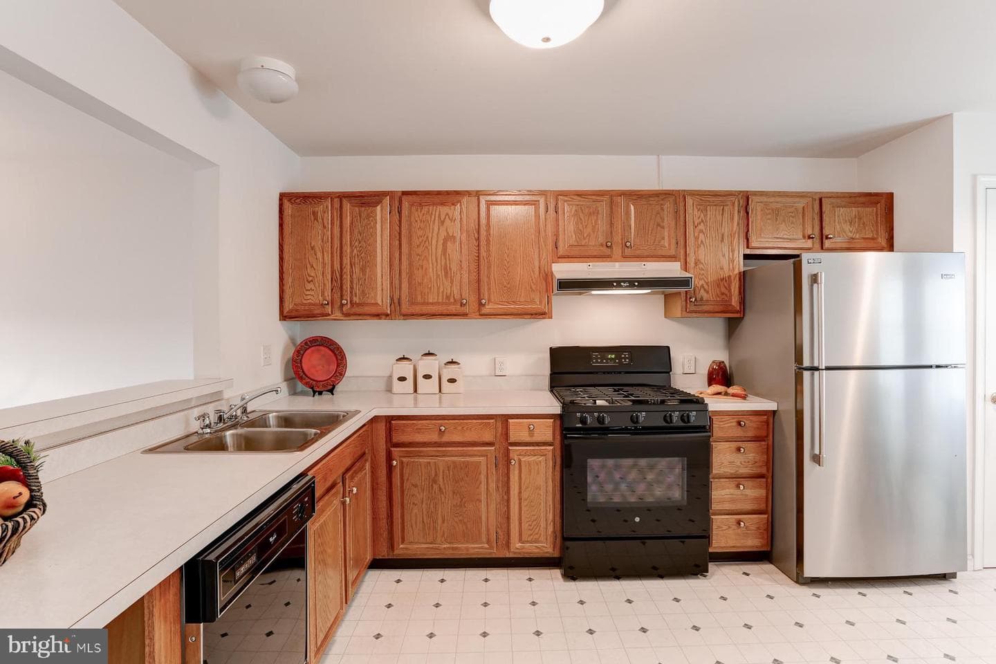 5702 Arklow Drive photo 4